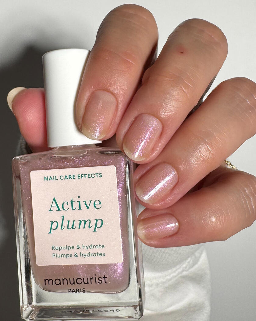manucurist Active Plump for plumping and hydration of nails.